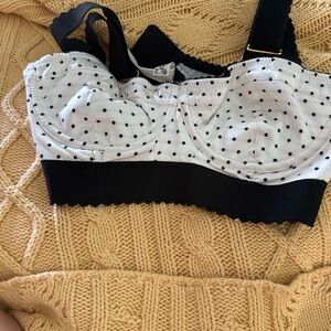 Free People Black and White Polka Dot Bra
New without tags!!!!